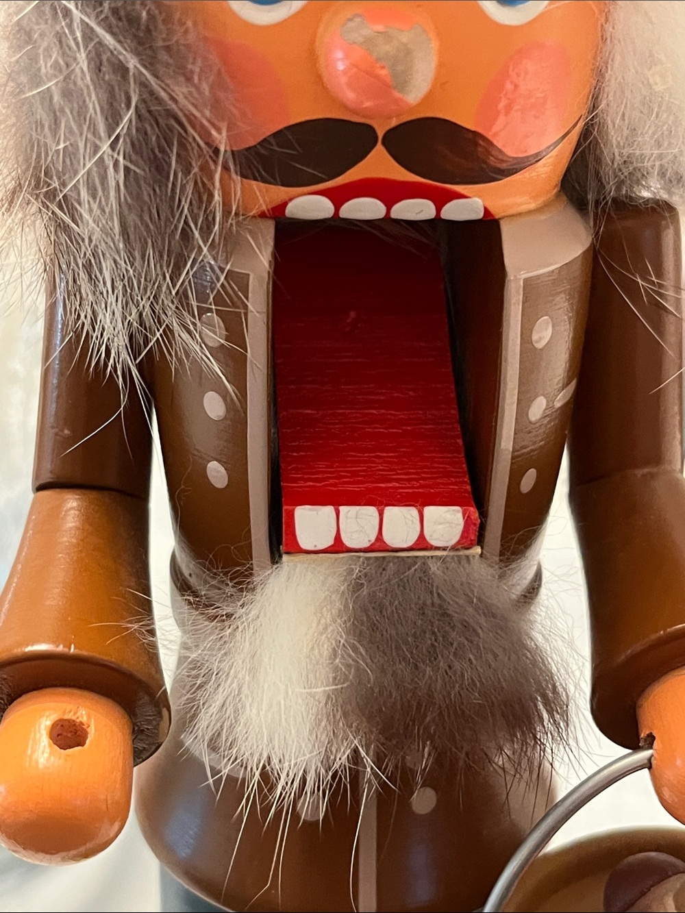 VINTAGE VEB Hodrewa Wooden Nutcracker Picker Collector Figurine - Picture 9 of 15